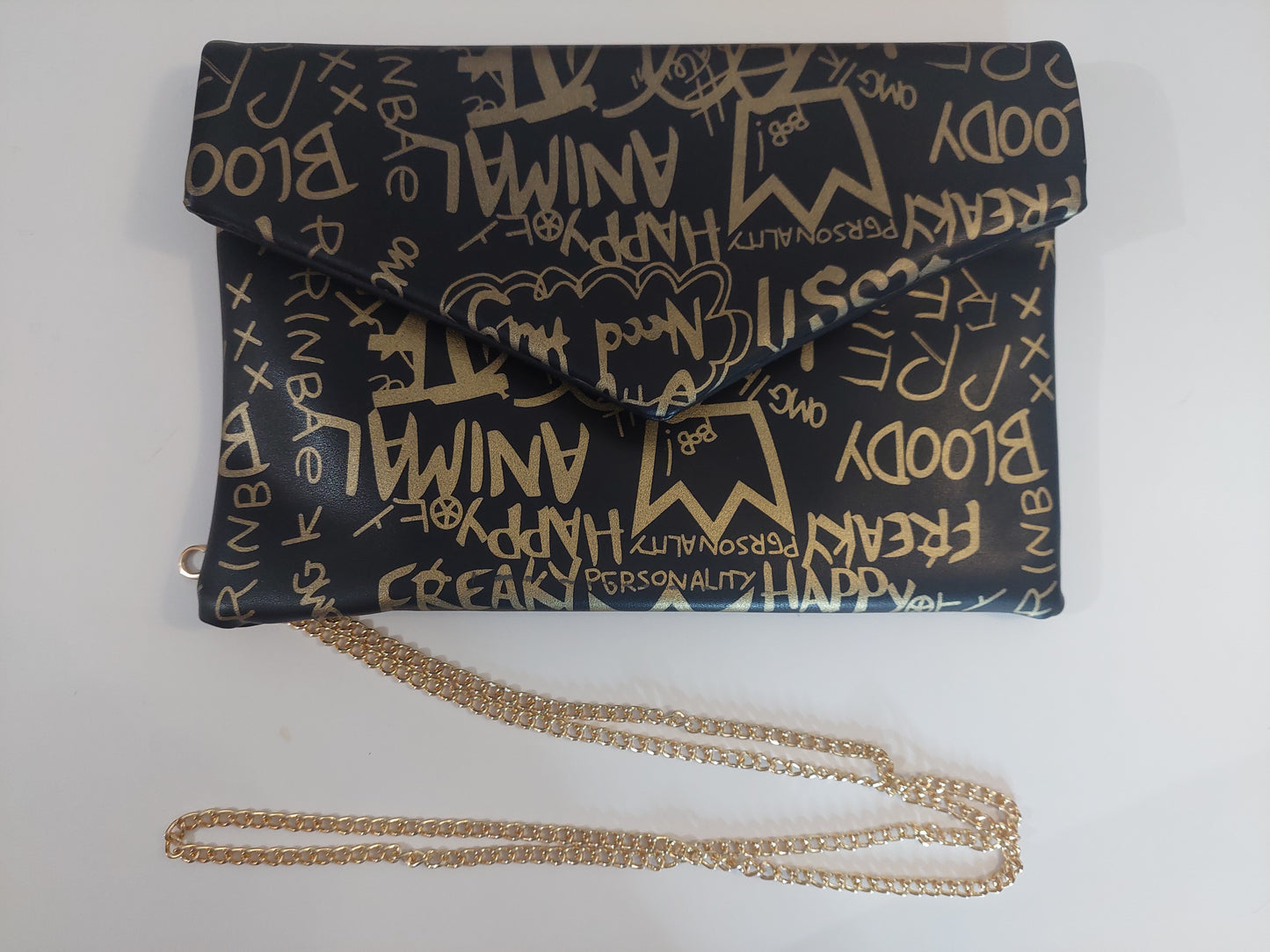 graffiti clutch